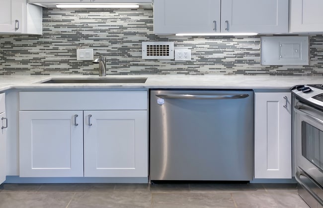 Photo - 5500 Friendship Blvd Unidad 1917N