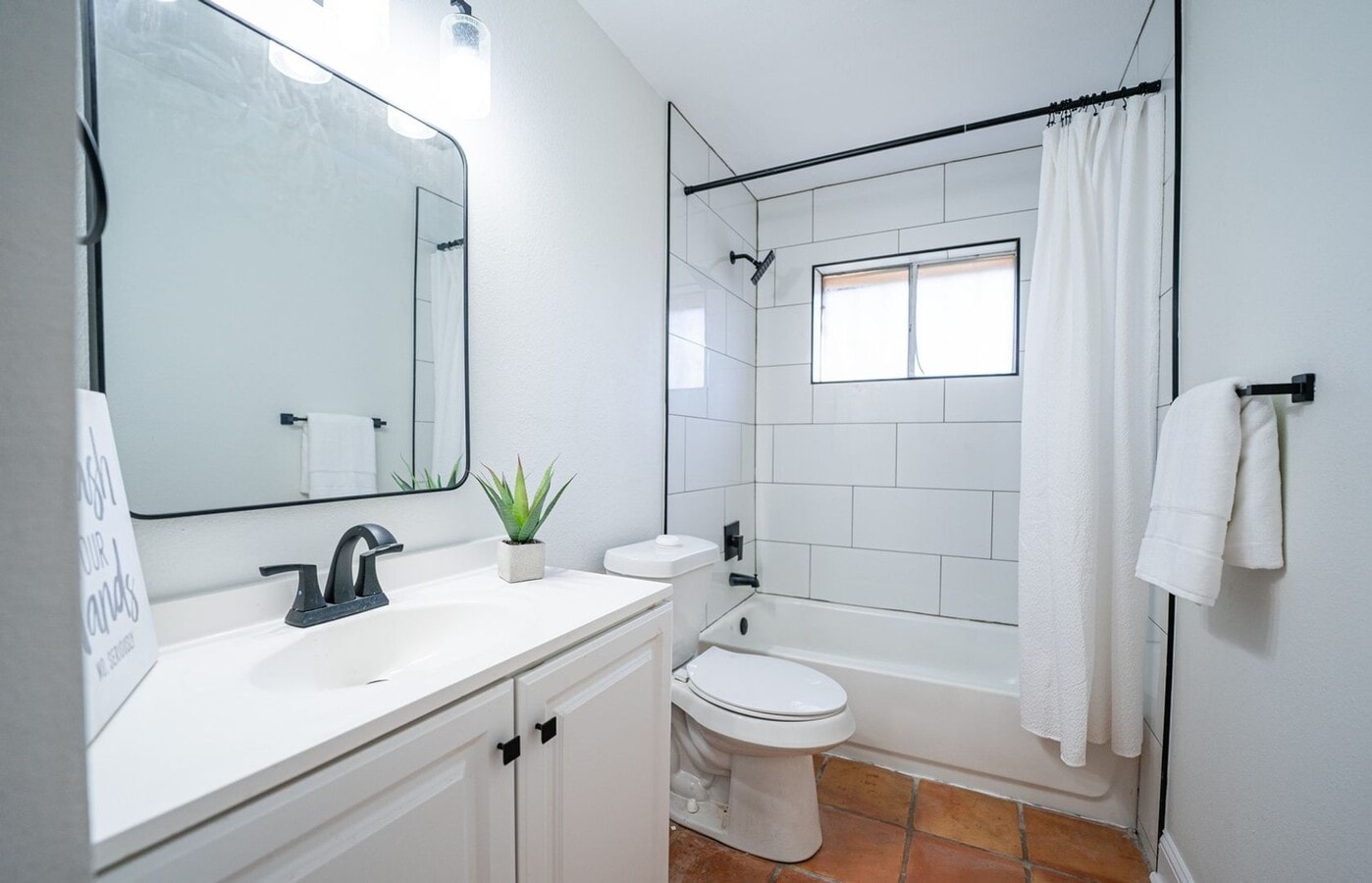 Photo - 4806 Cedarbrook