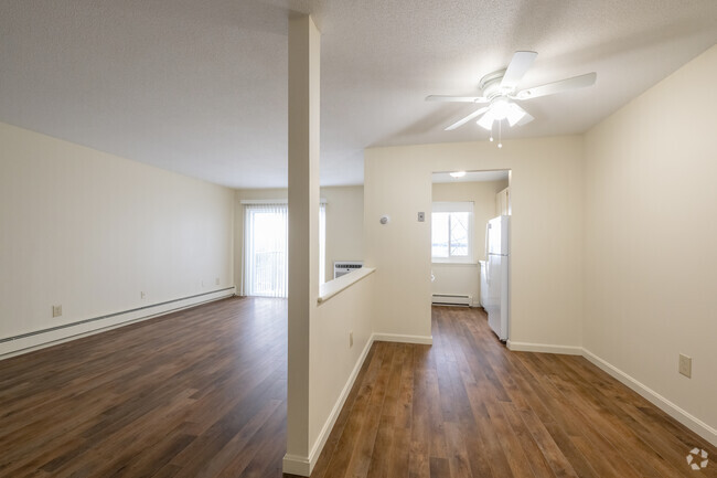 Interior Photo - East Bay Warren Rental