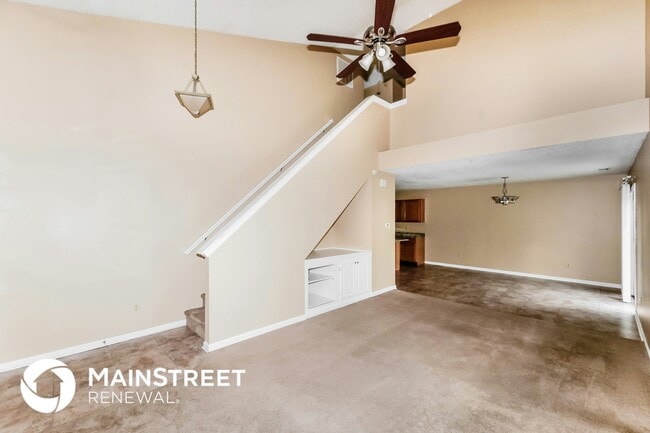 Photo - 2525 Grand Fir Dr