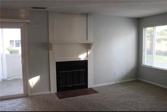 Photo - 2548 Cove Point Pl