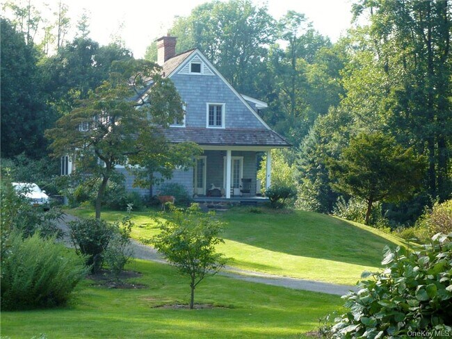 Photo - 95 Rockland Rd