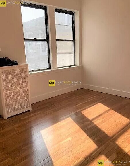 Photo - 310 Summit Ave