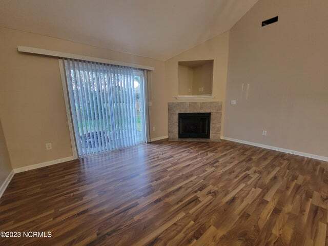 Photo - 421 Nordhoff St