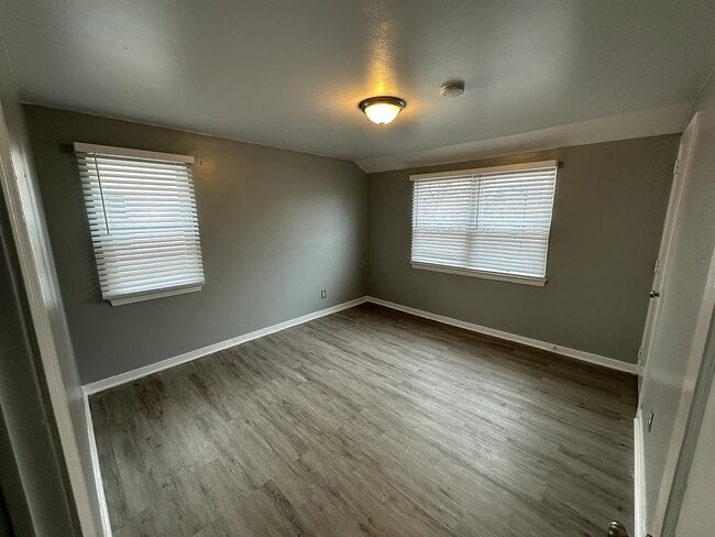 Photo - 712 Taunton Pl Unit 714