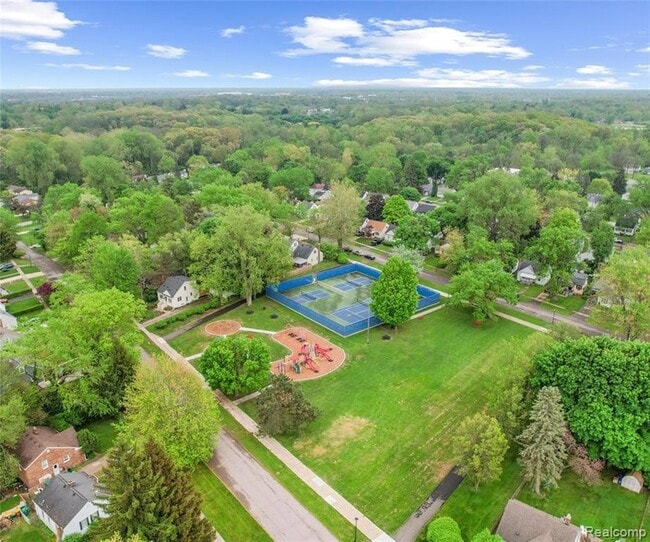 Photo - 2017 Harding Ave