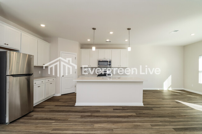 Photo - 234 Bircholt Grv