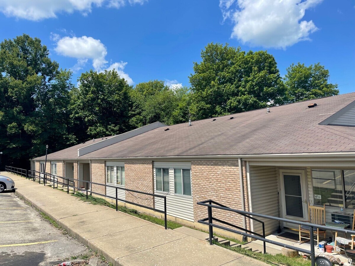 3BR Twin Knobs - 3BR Twin Knobs Apartment Unit 22