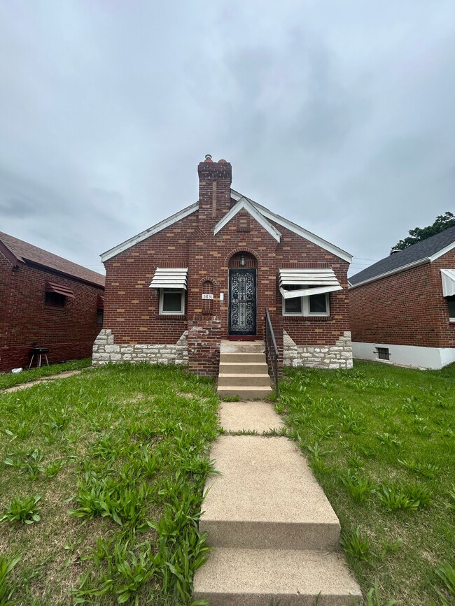 Building Photo - 5851 Ferris Ave