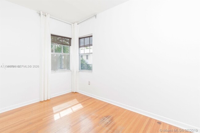 Photo - 915 8th St Unit 201