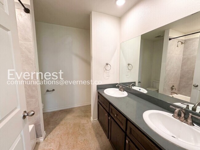 Photo - 2316 Duntov Dr