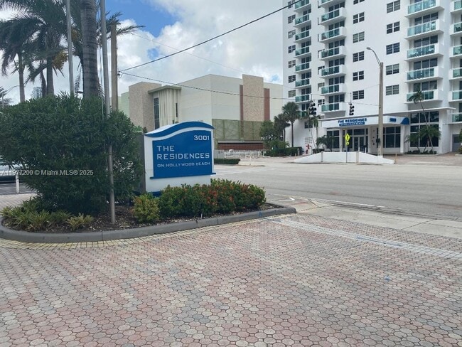 Photo - 3001 S Ocean Dr Unit 833