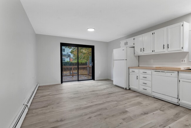 Photo - 105 Roosevelt St Unidad 105