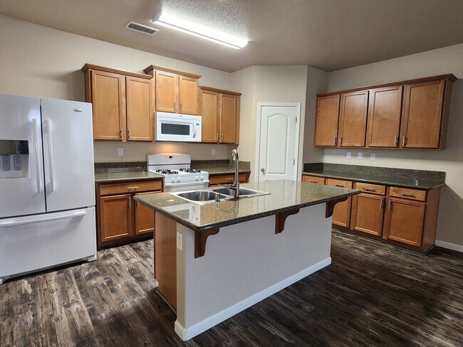 Photo - 1108 Tuscan Ct