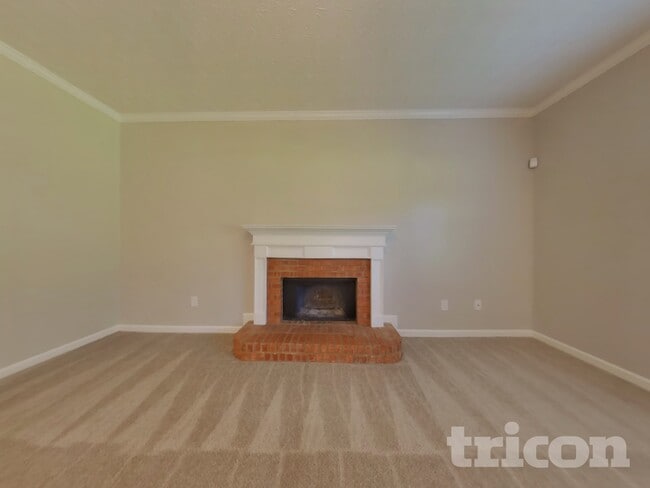 Photo - 1055 Crown Landing Pkwy