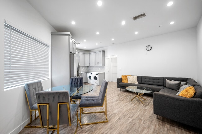 Photo - 13313 Wixom St