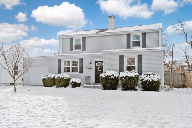 Photo - 2063 Inchcliff Rd