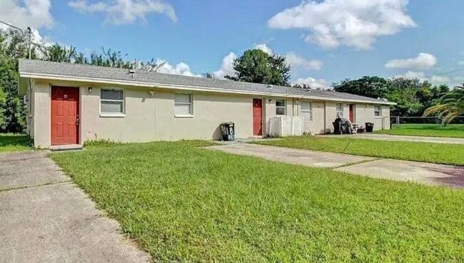 Building Photo - 9311 Loras St