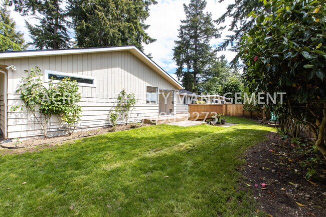 Photo - 20005 3rd Ave SW