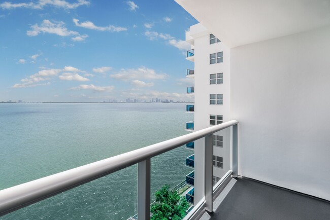 Photo - Wake Biscayne Bay Apartments