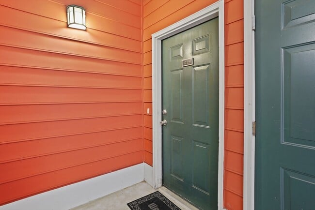 Photo - 2 bedroo 2-bathroom ground floor with screened patio for rent Wilmington Island