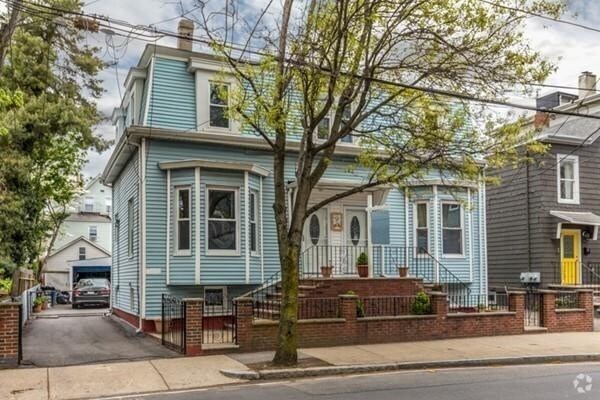 Building Photo - 309 Columbia St Unit 309 Rental