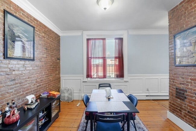 Photo - 2 Pearl St Unit 8