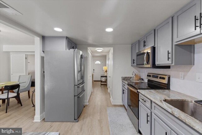 Photo - 12909 Marquette Ln