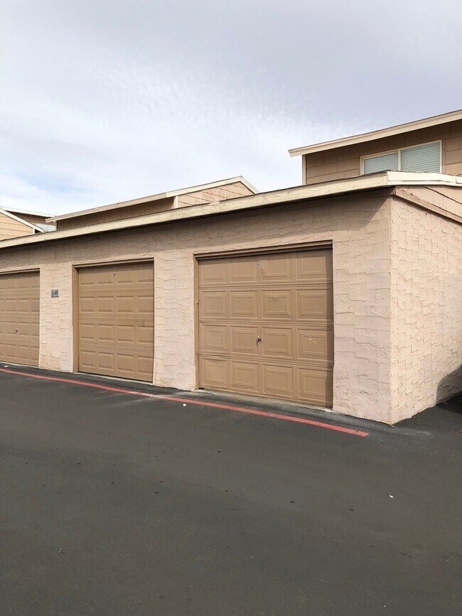 5148 Greene Ln