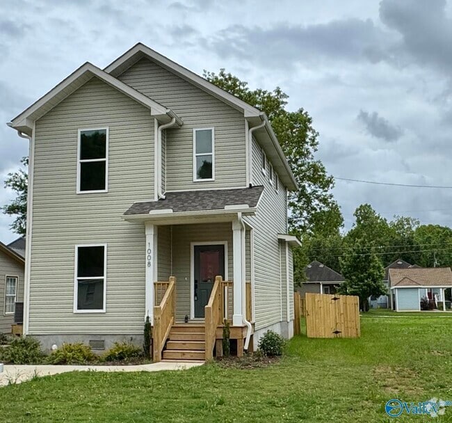 Building Photo - 1008 Halsey Ave NE Rental