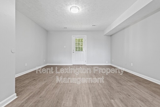 Photo - 1649 Foxhaven Dr