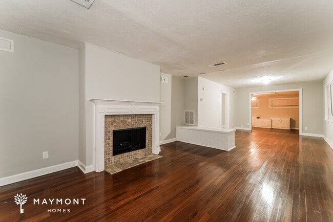 Photo - 106 Parkway Dr