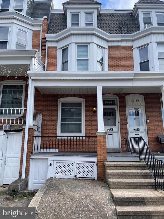 Building Photo - 1240 Buttonwood St Rental