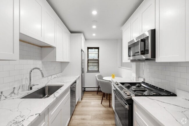 Building Photo - 4925 Washington St Unit 306 Rental