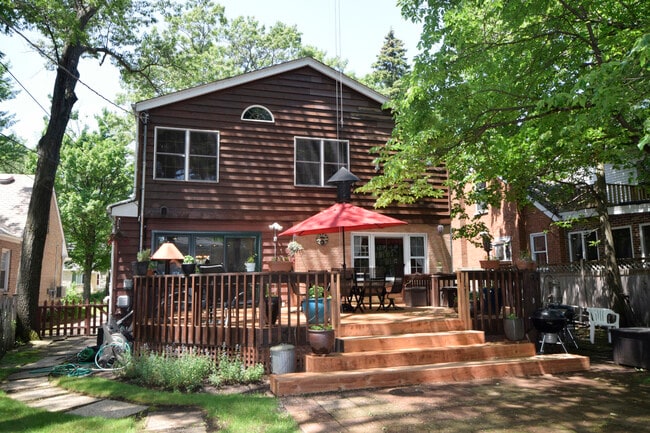 Photo - 319 Wesley Ave