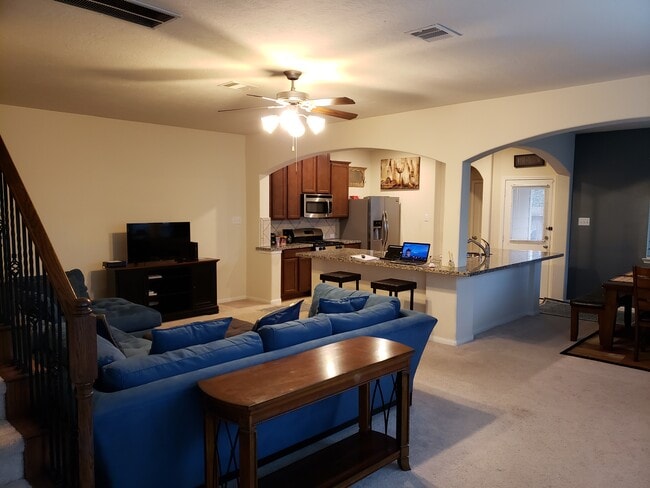 Living / Kitchen
