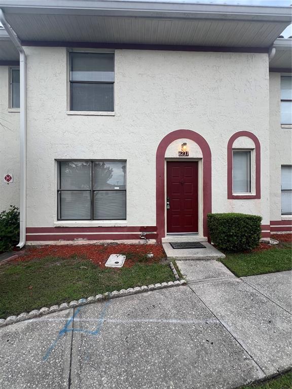 Building Photo - 6231 Yorktown Dr Unit 140
