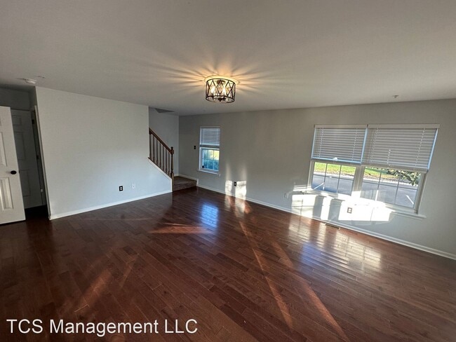 Photo - 3 br, 1.5 bath House - 105 Goldfinch Ct