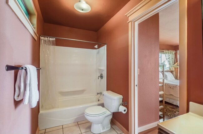 Photo - 75-1236 Keopu Mauka Dr Unidad Cottage