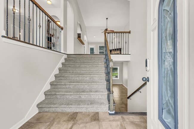 Photo - 1712 Apache Way