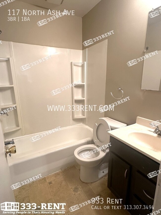 Photo - 117 N Ash Ave