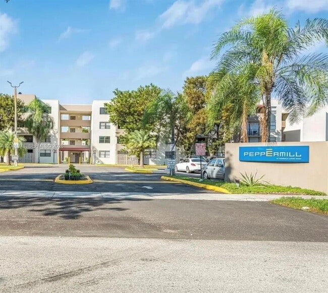 Building Photo - 8004 SW 149th Ave Unit C205