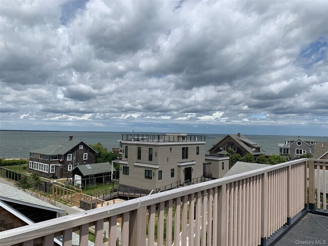 7 Atlantic Ave