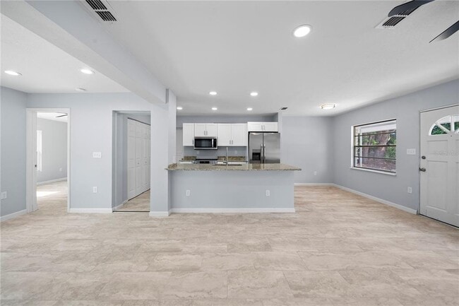 Photo - 724 W Fairbanks Ave