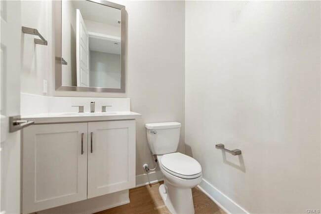 Photo - 61 Einstein Wy