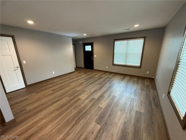 Photo - 244 Allen Ln SE