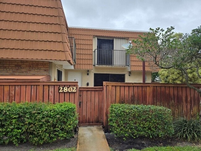 Photo - 2802 SW 12th St Townhome