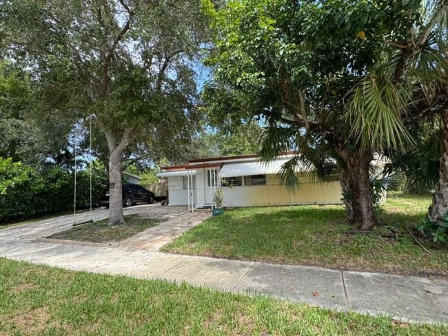 Photo - 4350 NE 6th Ave