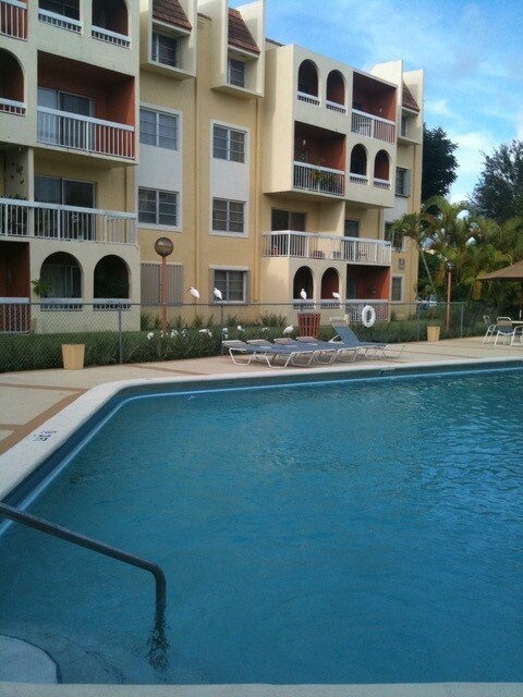 Pool - 7920 Camino Real Condo Unit E305