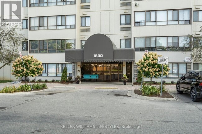 Photo - 1600 Adelaide St Unité 512